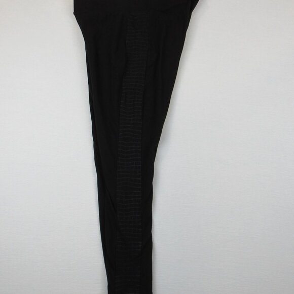 Torrid Full Length Inset Legging Women's Size 0 Stretch Black Panel Detail - Picture 6 of 9